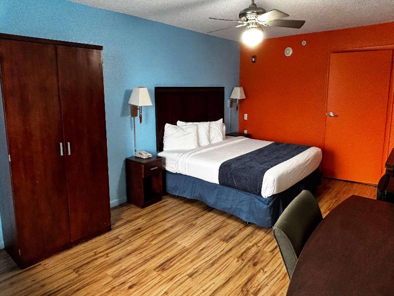 Ramada By Wyndham Hotel & Water Park image