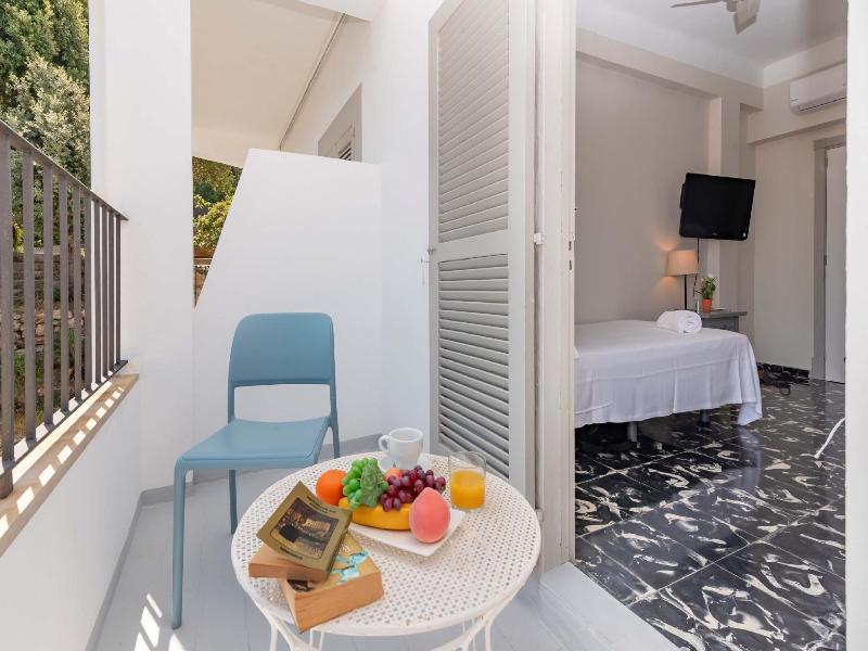 Boutique Hotel Oriola image