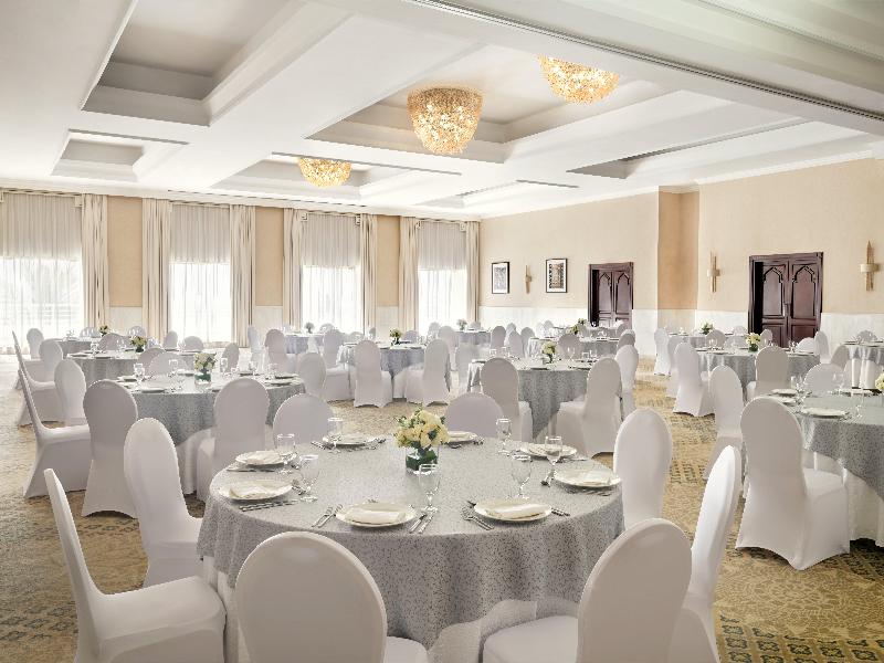 Crowne Plaza Muscat image