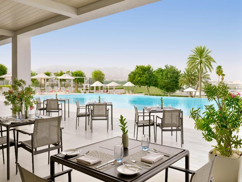 Crowne Plaza Muscat image