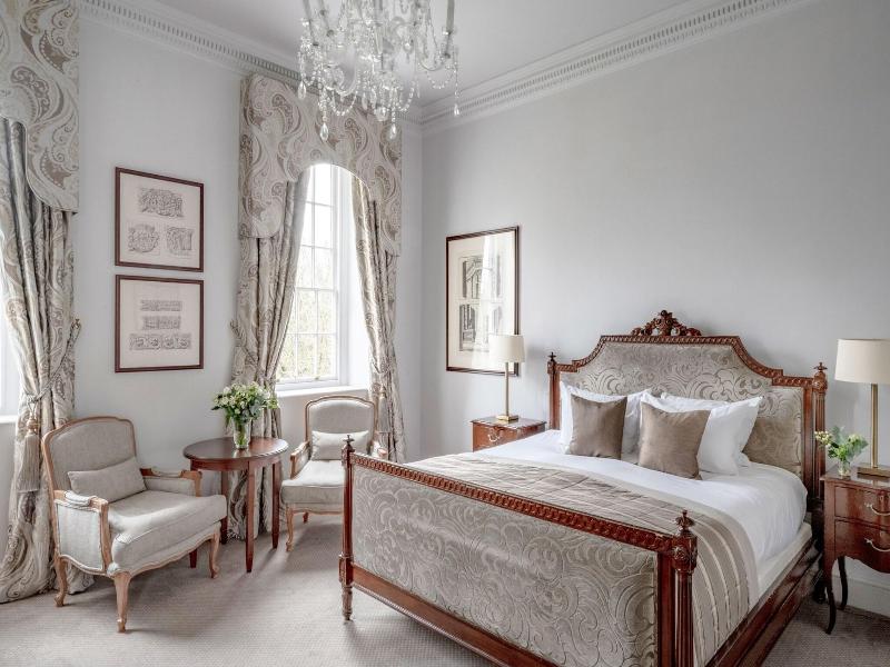 Bailbrook House image