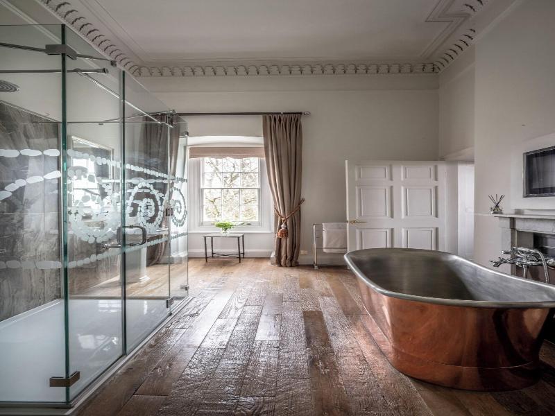 Bailbrook House image