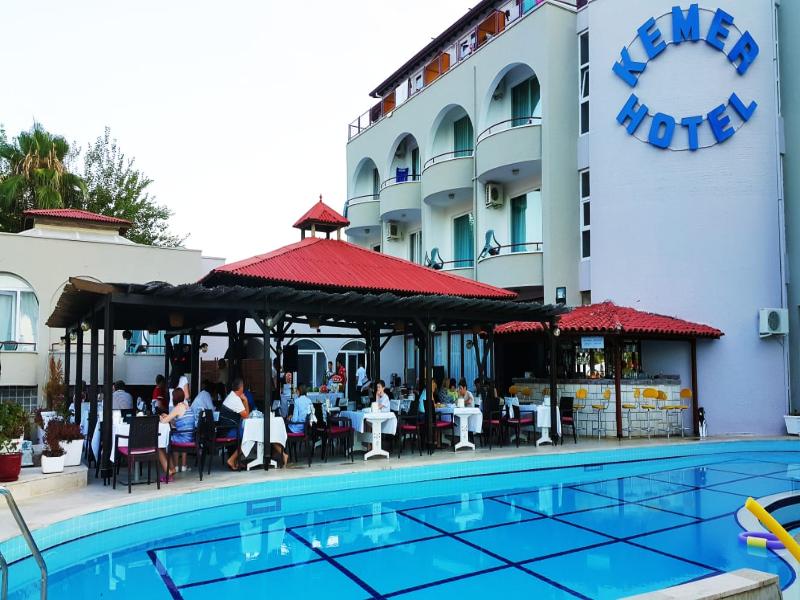 Kemer Hotel — exterior view