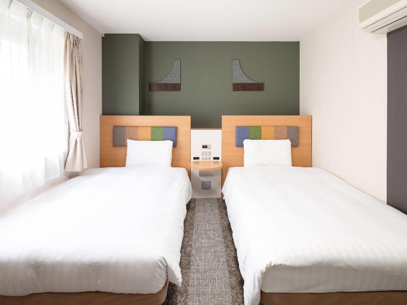 Comfort Hotel Narita image
