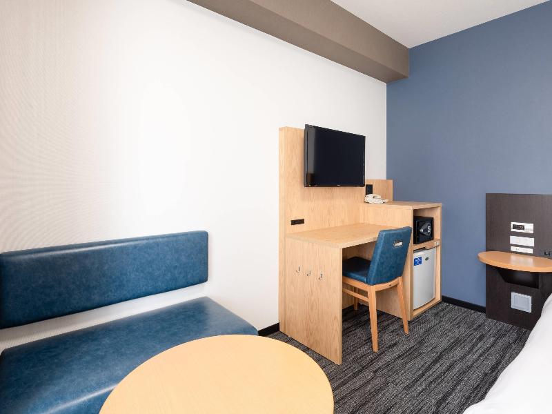 Comfort Hotel Narita image