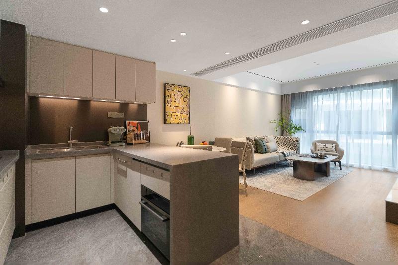 CM+ Serviced Apartment Shenzhen Taige image