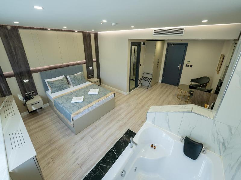 Meros Hotel image