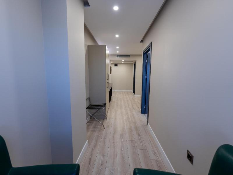 Meros Hotel image