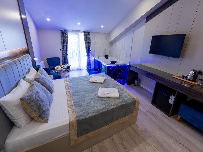 Meros Hotel image