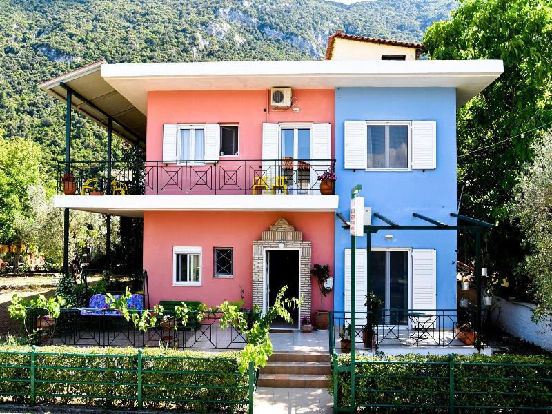 Tsertos Apartments
