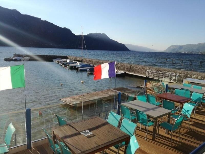 Weekend Hotel Les Pieds Dans L'eau image