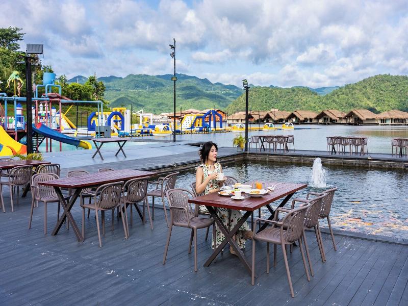 Ruknam Resort image