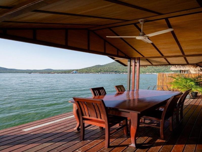 Ruknam Resort image