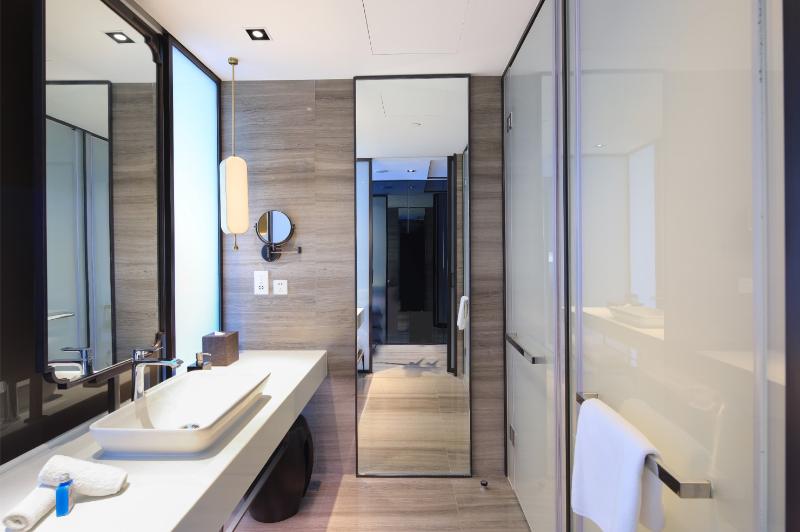 LJZ Supreme Tower Hotel image