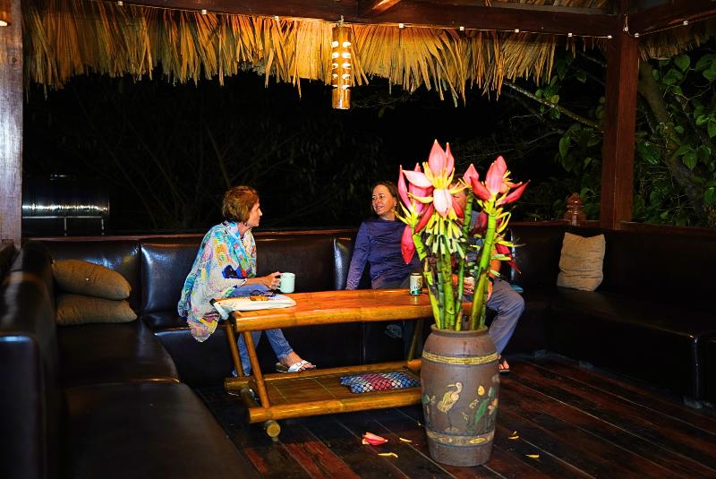 Lobby & Reception