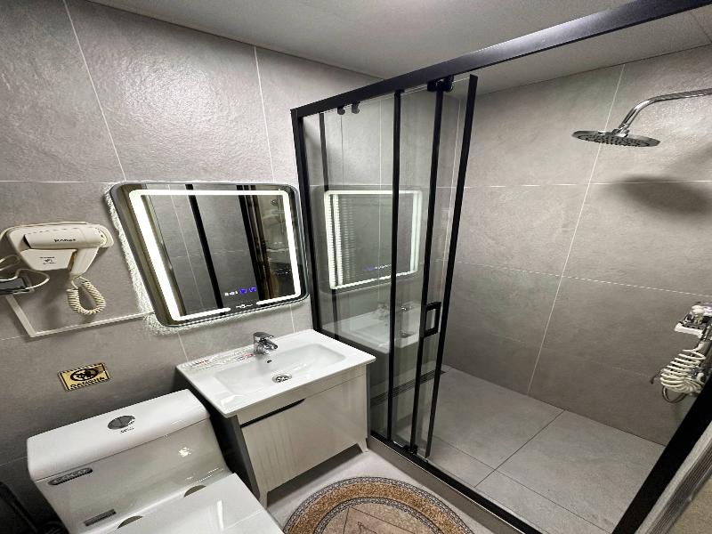 Afsona Hotel image