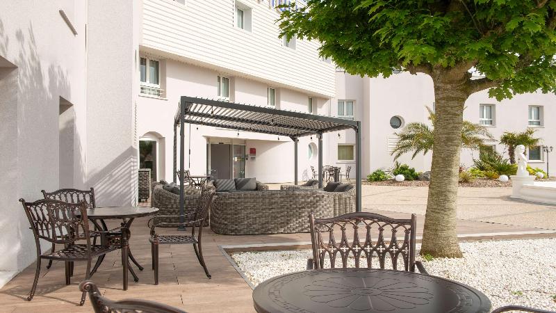 Golden Tulip Dieppe Hôtel & Spa Restaurant image