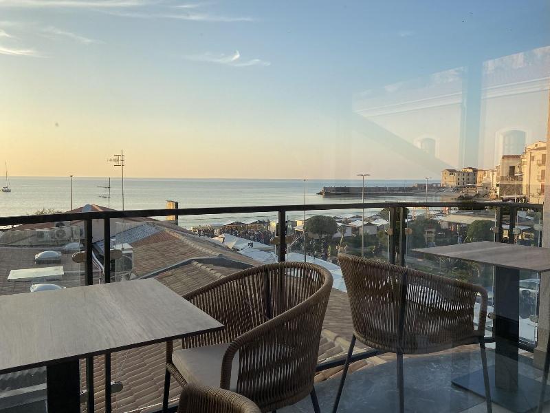 Salemare Rooms & Suites image