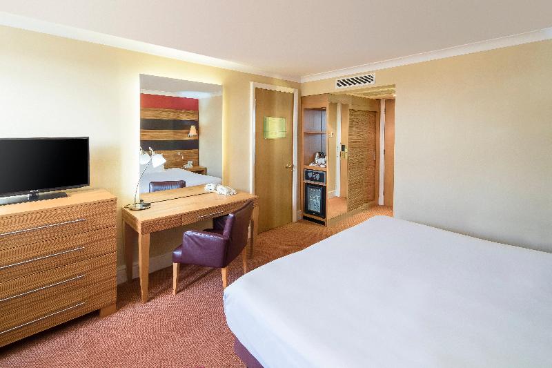 Crowne Plaza Chester image