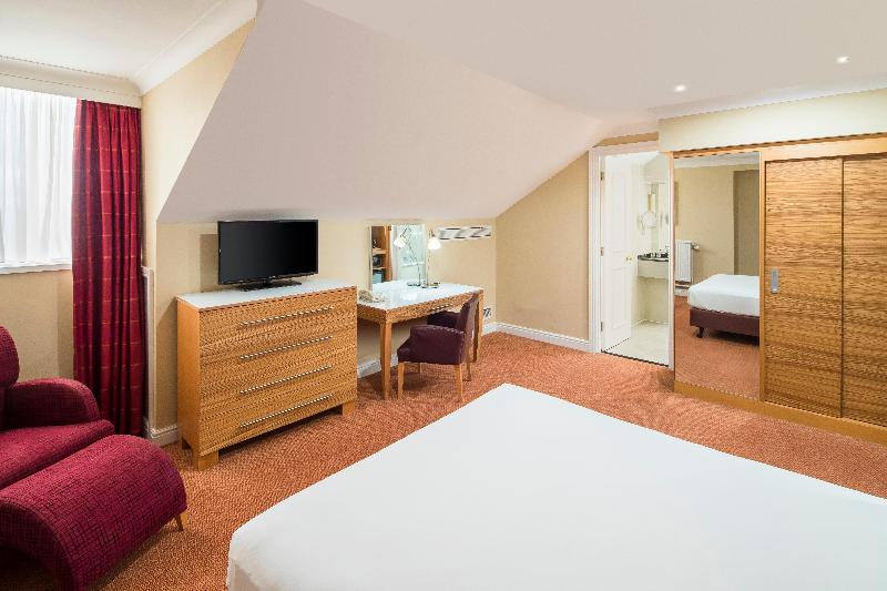 Crowne Plaza Chester image