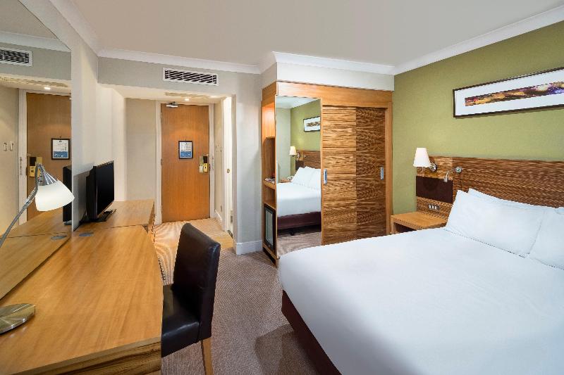 Crowne Plaza Chester image