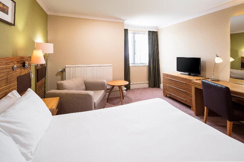 Crowne Plaza Chester image