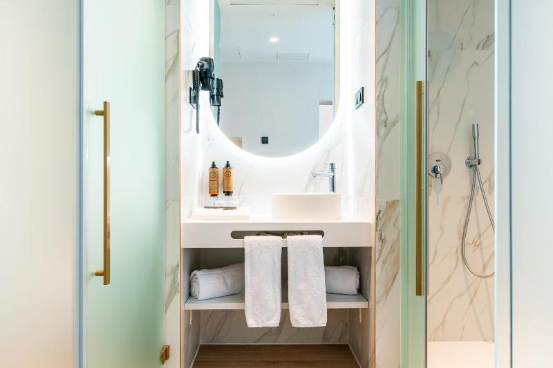 Hotel Malaga Vibes image