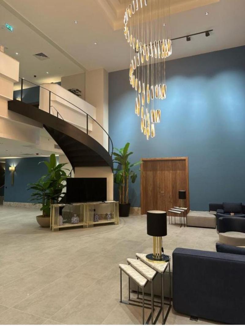 Lobby & Reception