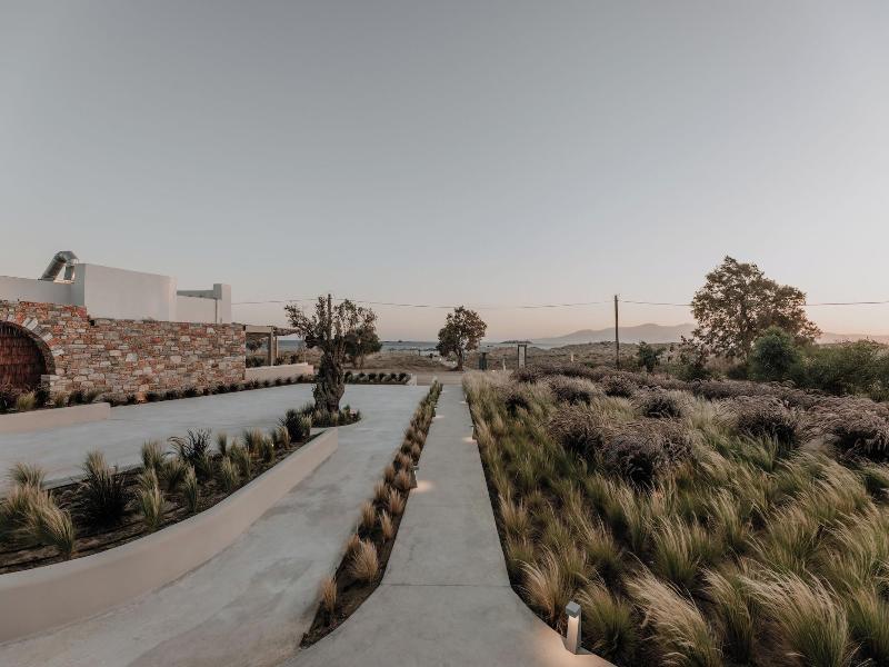 Onym Curated Villas image