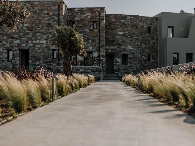 Onym Curated Villas image