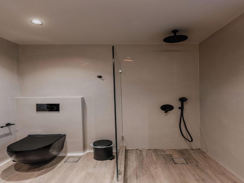 Onym Curated Villas image