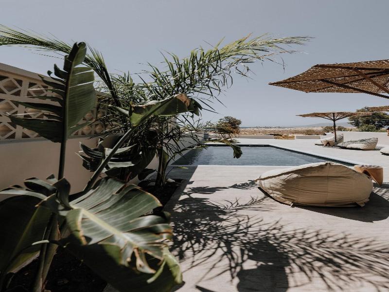 Onym Curated Villas image