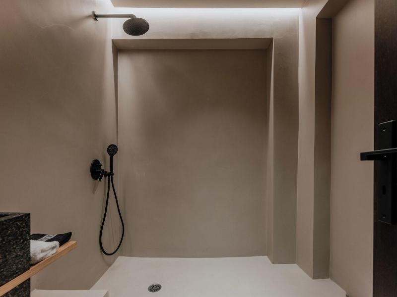 Onym Curated Villas image