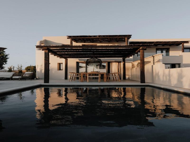 Onym Curated Villas image