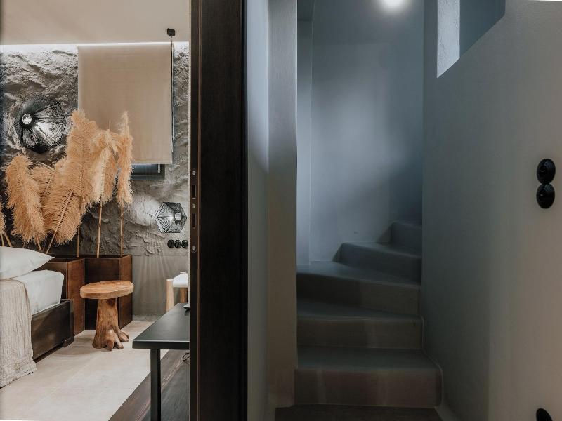 Onym Curated Villas image
