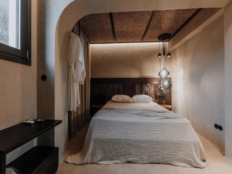 Onym Curated Villas image