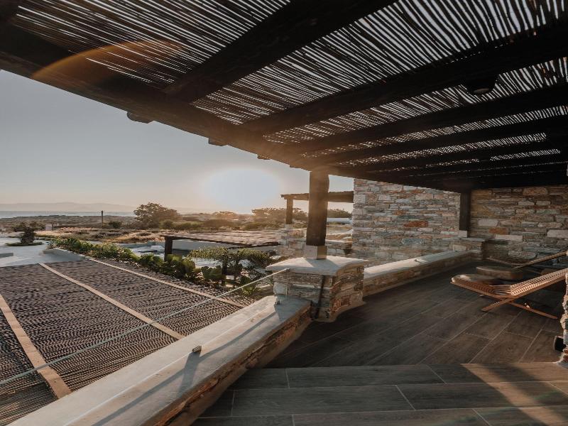 Onym Curated Villas image