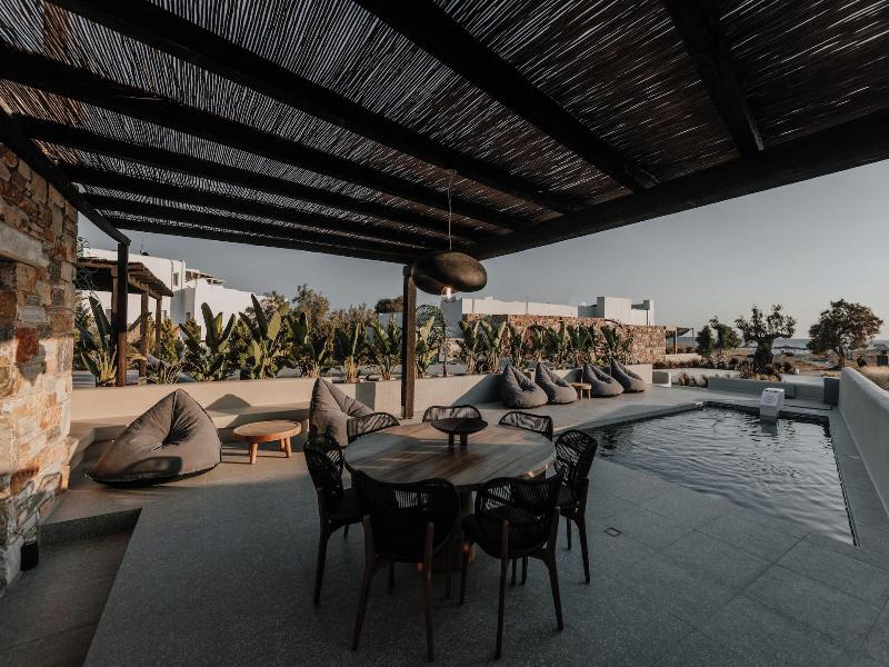 Onym Curated Villas image