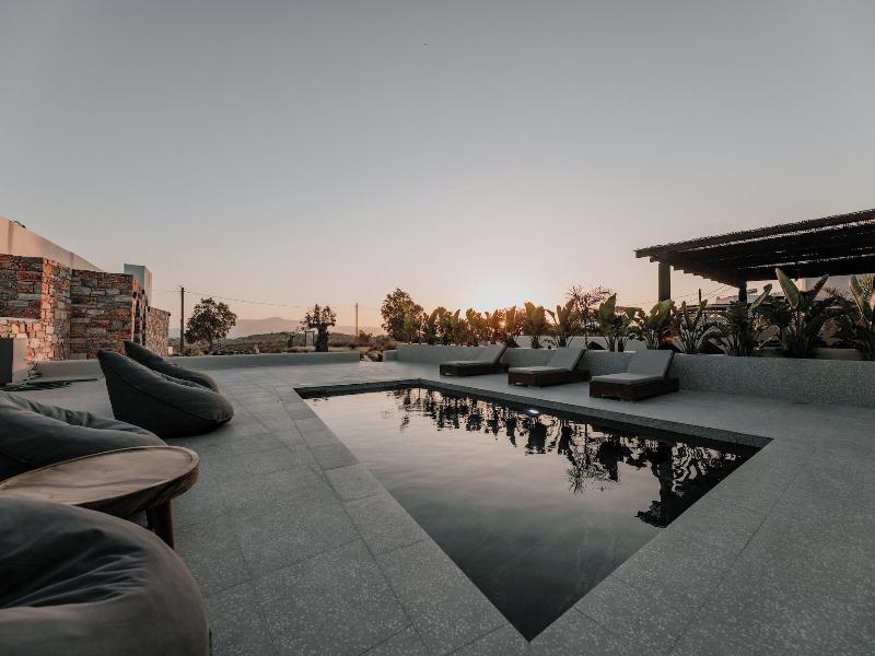 Onym Curated Villas image