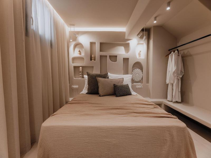 Onym Curated Villas image