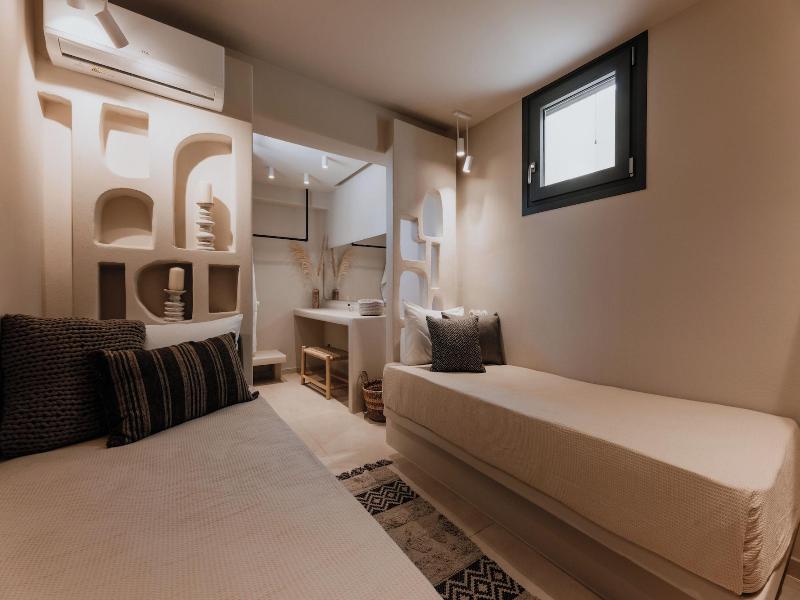 Onym Curated Villas image
