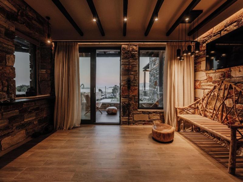 Onym Curated Villas image