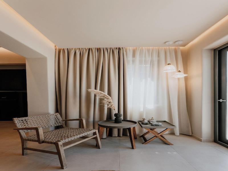 Onym Curated Villas image