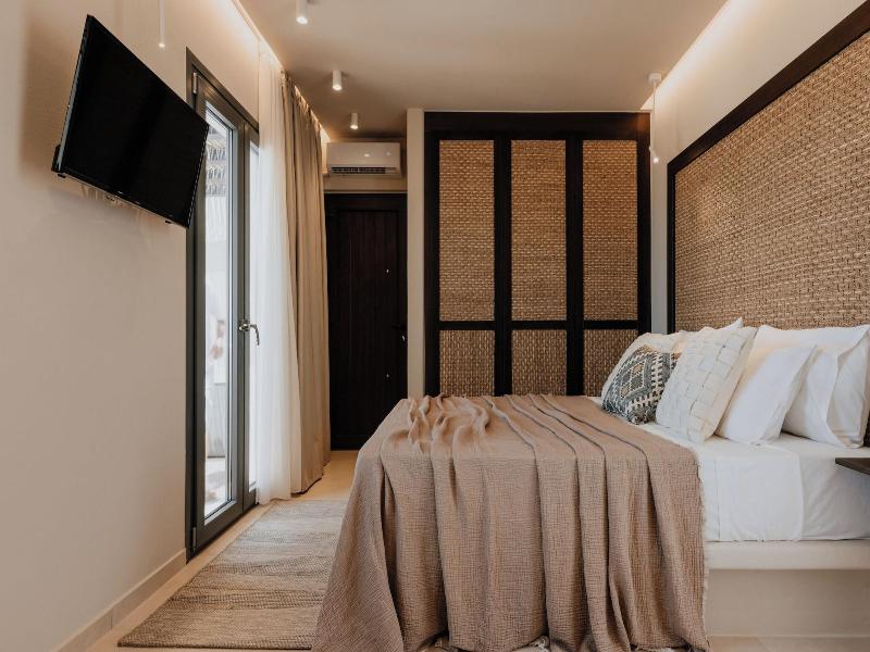 Onym Curated Villas image