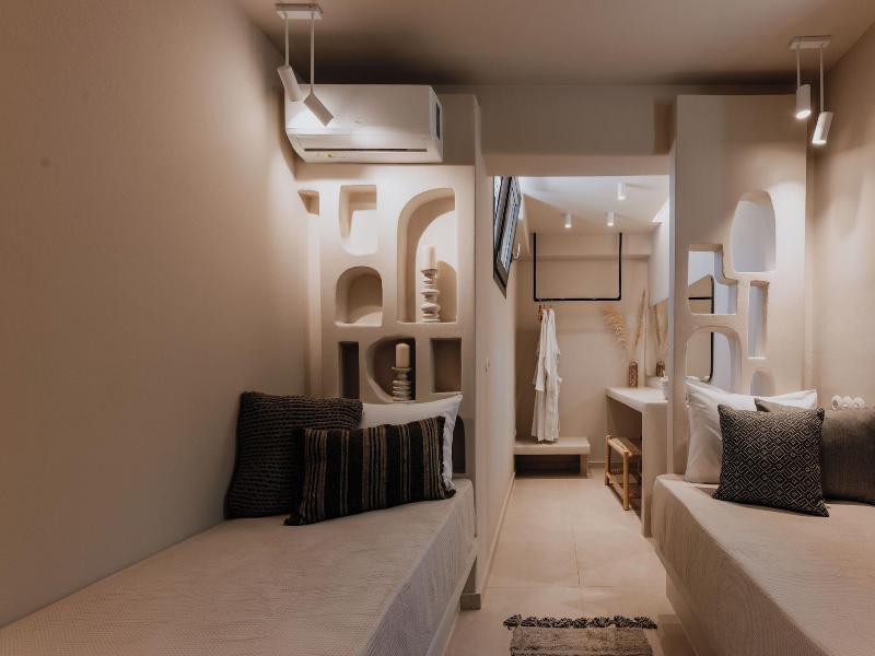 Onym Curated Villas image