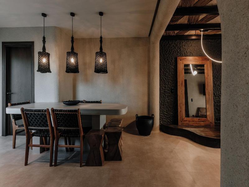 Onym Curated Villas image