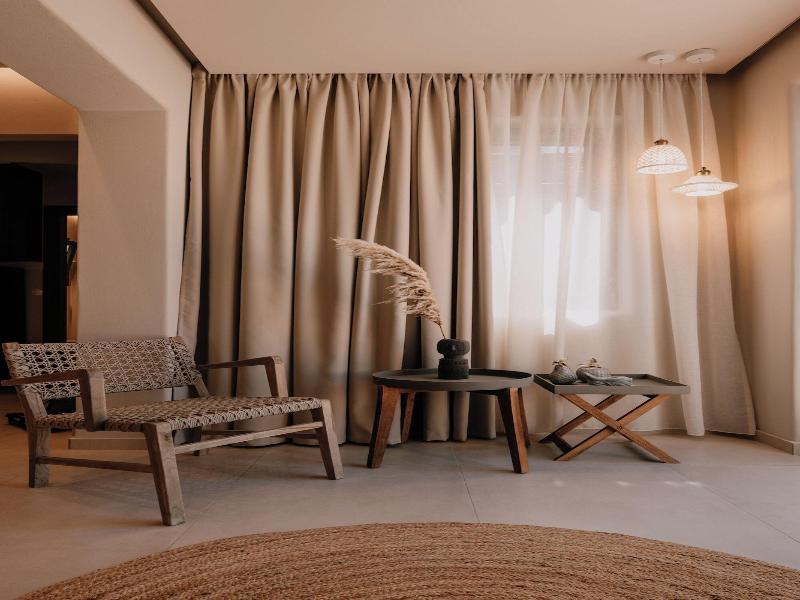Onym Curated Villas image