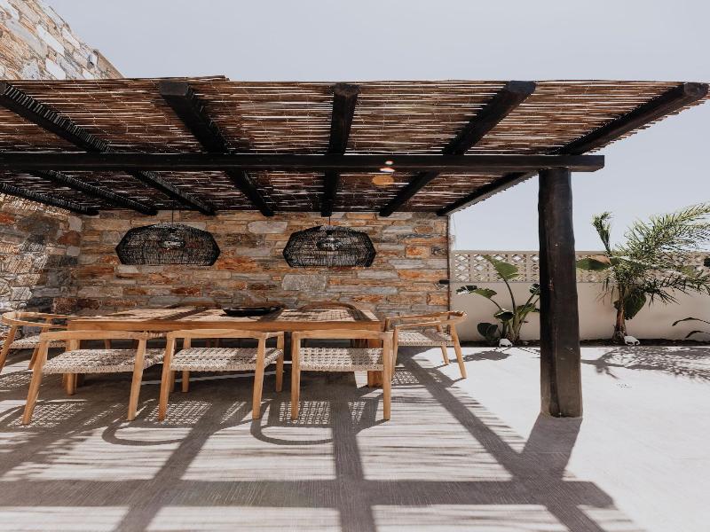 Onym Curated Villas image