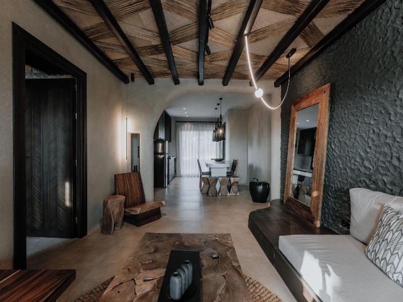 Onym Curated Villas image