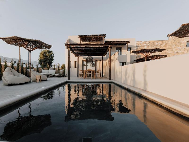 Onym Curated Villas image